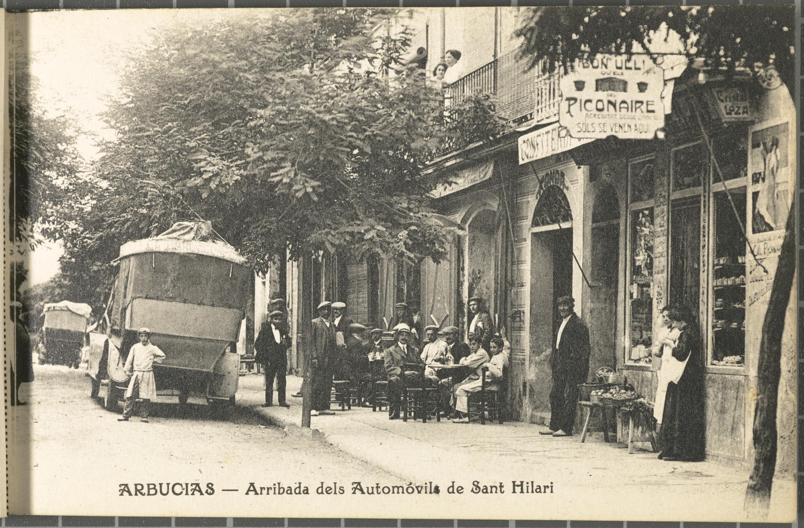 Amadeu Mauri Aulet, Arbucias - Arrival of the Sant Hilari Automobiles