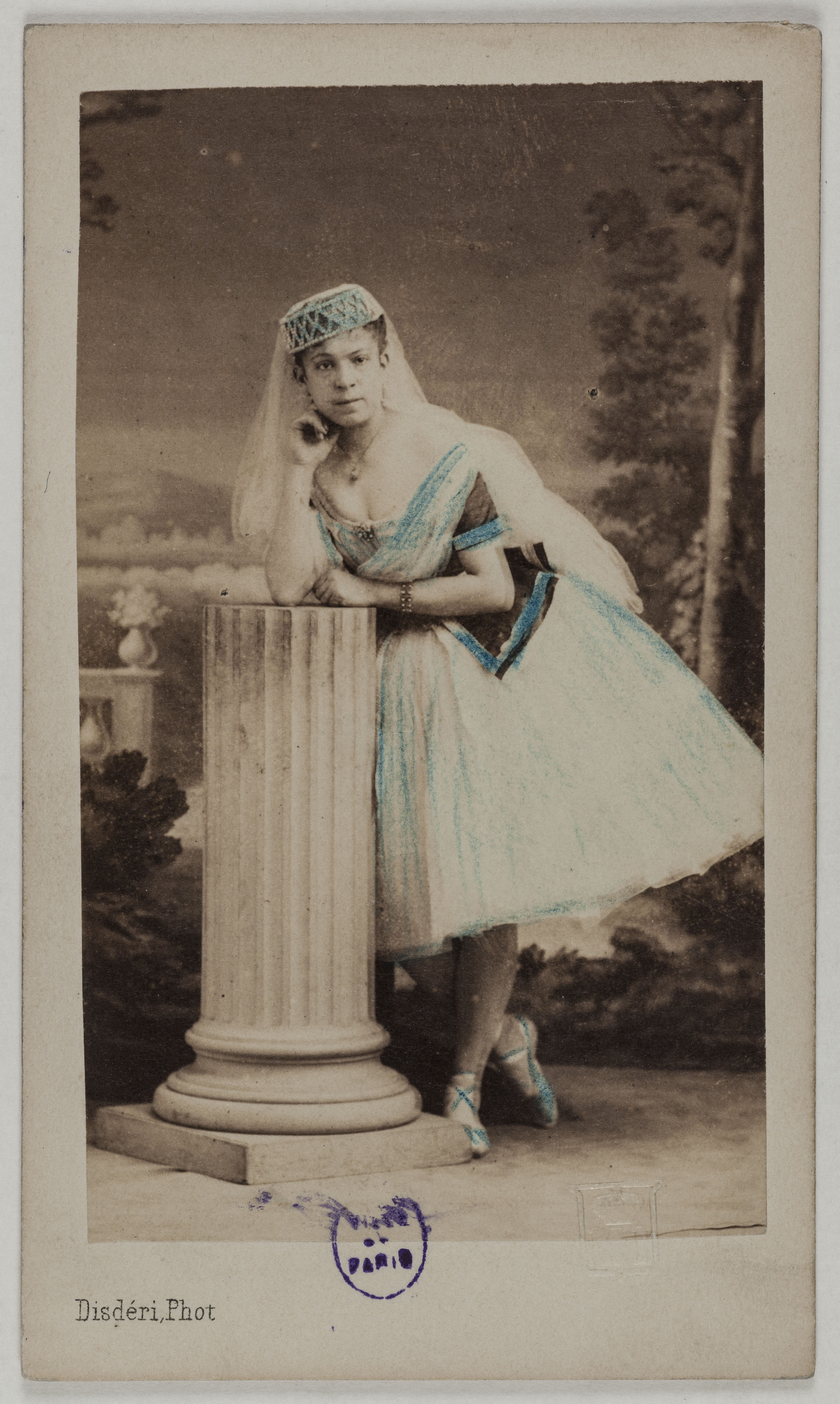 André-Adolphe-Eugène Disdéri, Portrait de Demarson, (danseuse)