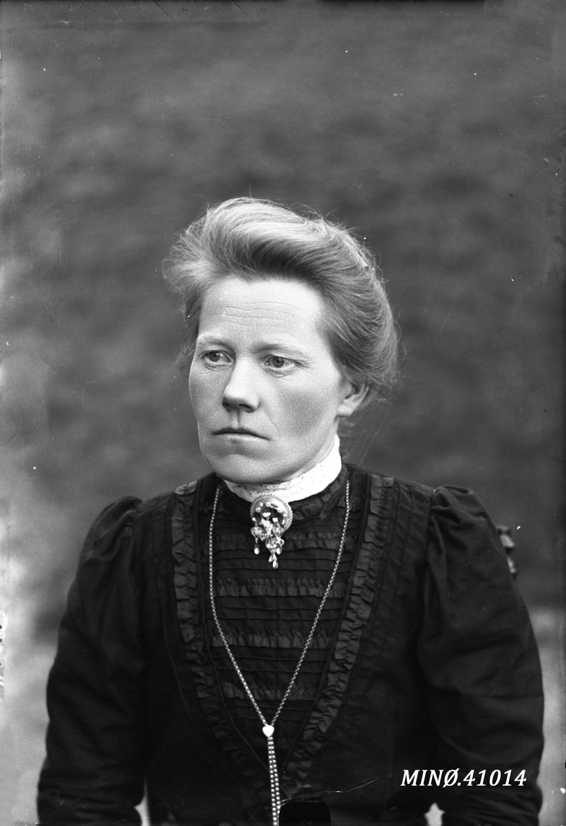 Oscar Holte, Portrett av kvinne - Goletta Aarleite