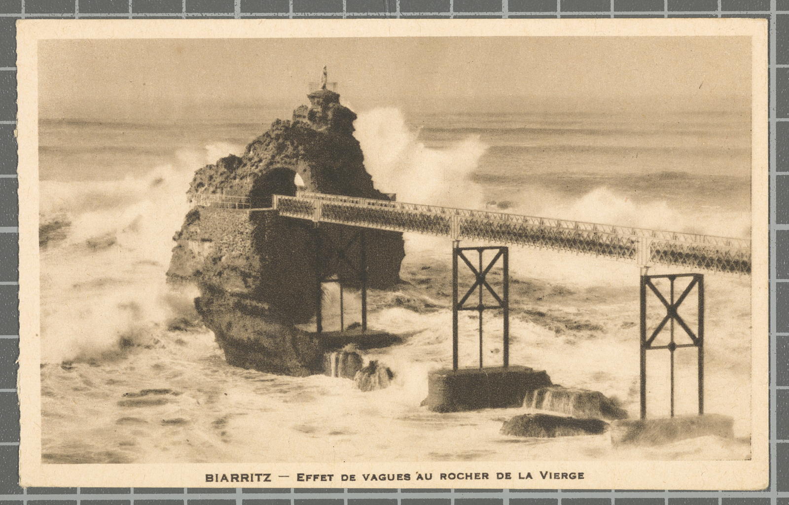 Desconegut, Biarritz - Effet de strikes au rocher de la Vierge