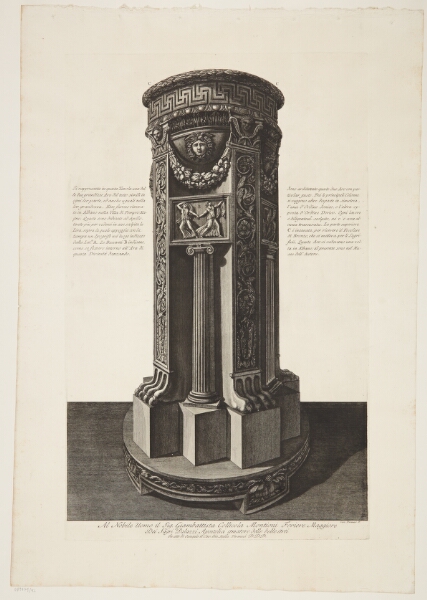 Giovanni Battista Piranesi, Ét af to identiske altre, dedikeret til Apollon og udsmykket med medusahoveder og græske nøglemotiver; fundet i Pompejus Magnus' villa i Albano