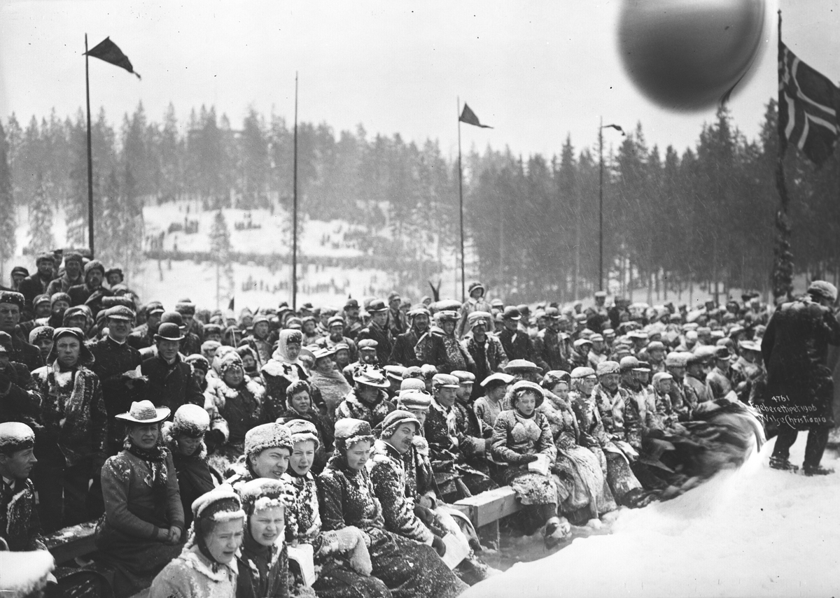 Anders Beer Wilse, Prot: Holmenkollen Fra Tilskuerpladsen Kjærnet 8/3