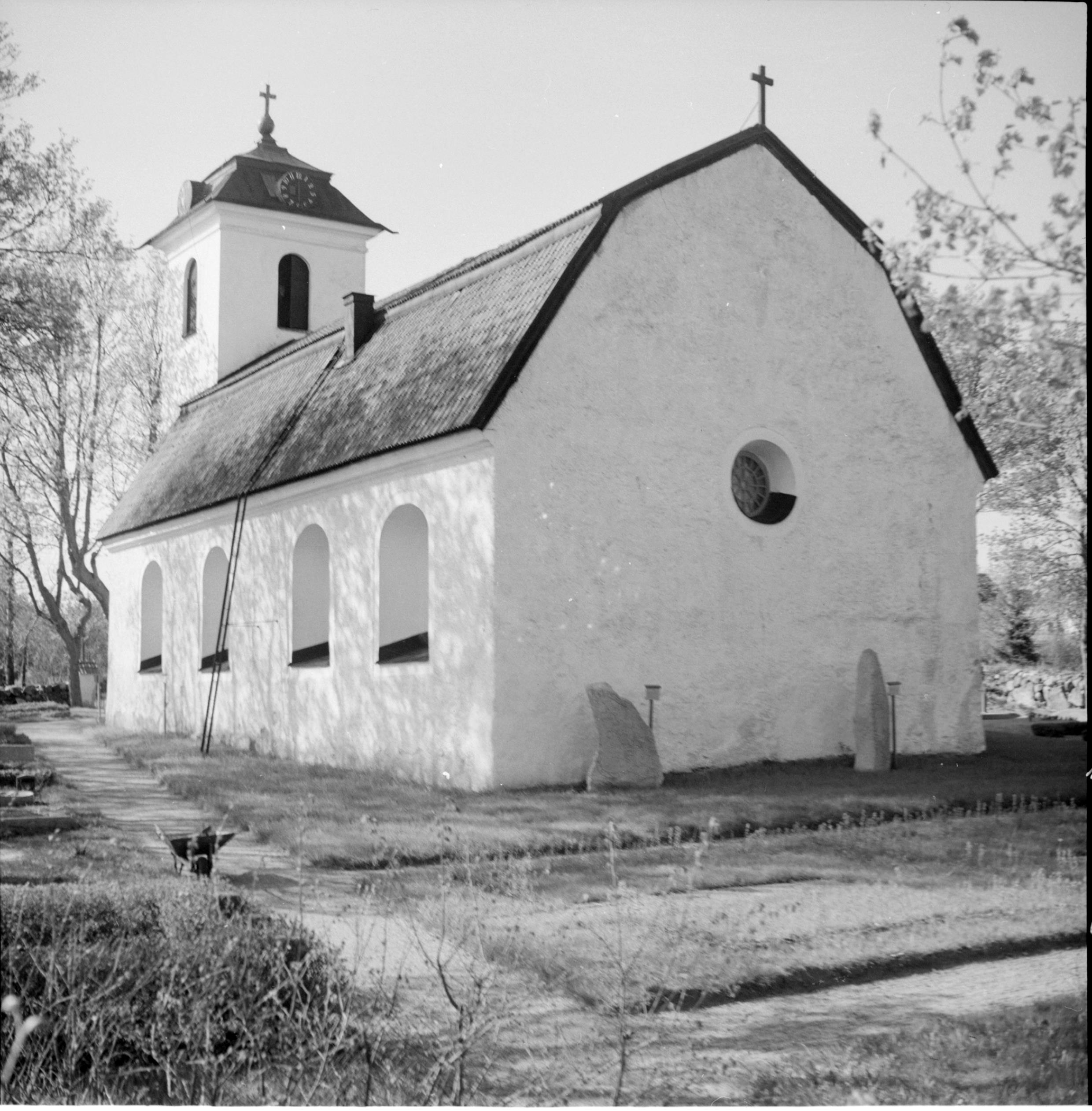 Nils Lagergren, Fresta kyrka