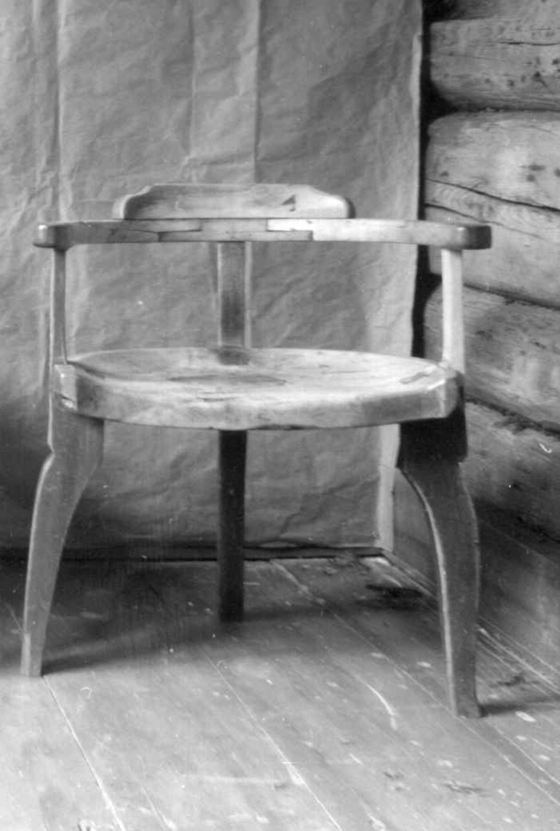 Gisle Midttun, Mobler, Stol