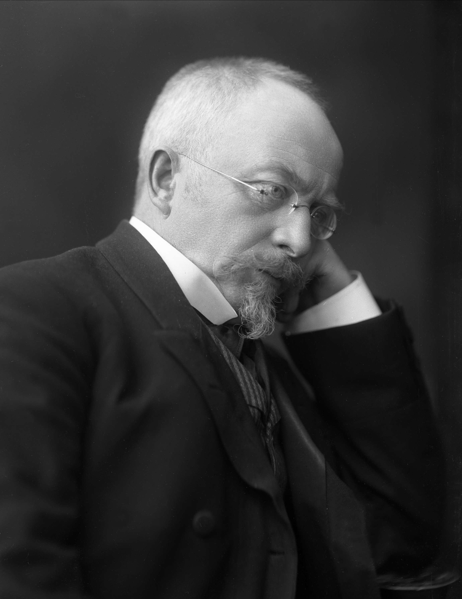 Gustav Borgen, NFB.42243