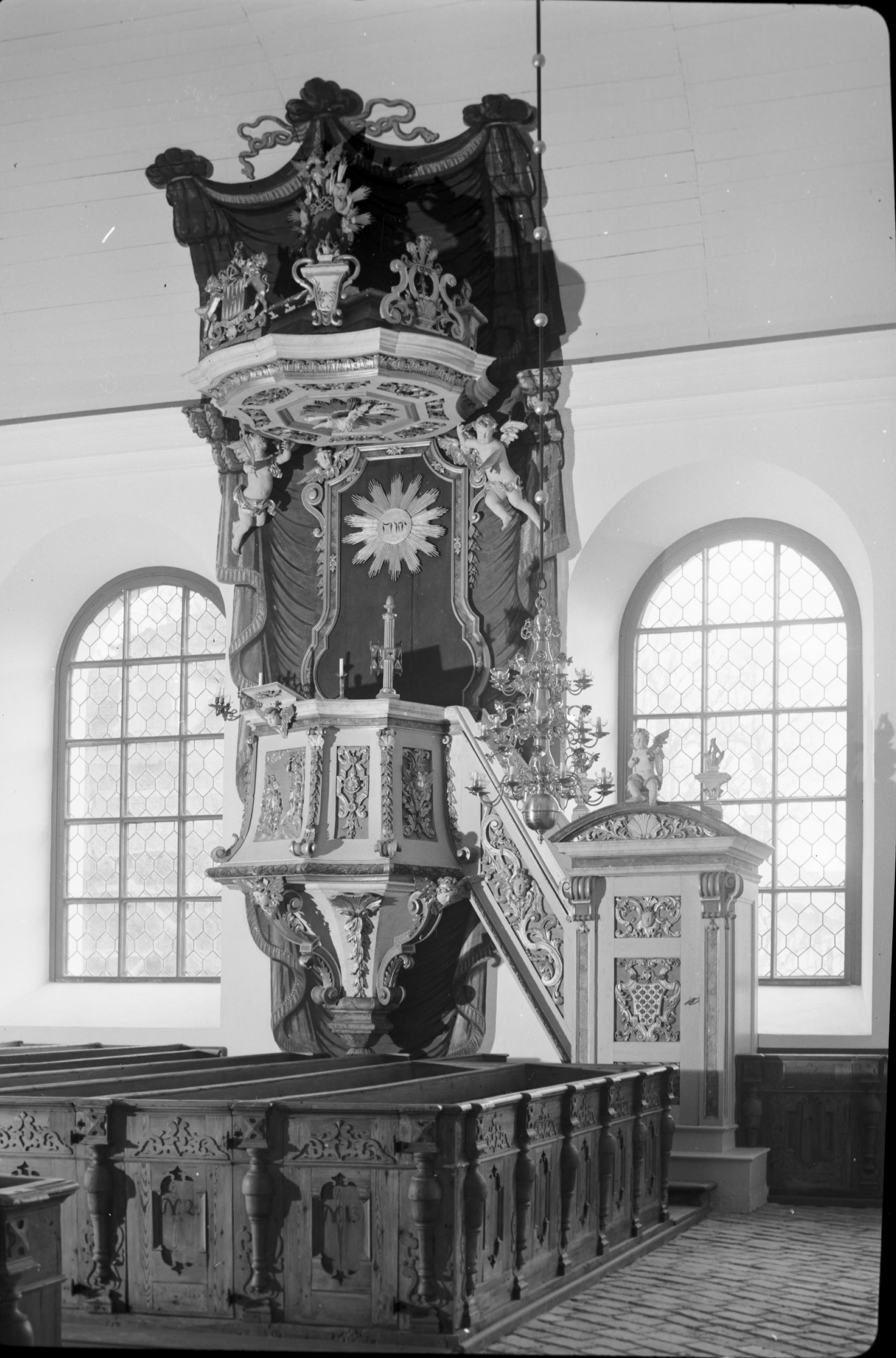 Reine Axel Unnerbäck, Lövstabruks kyrka