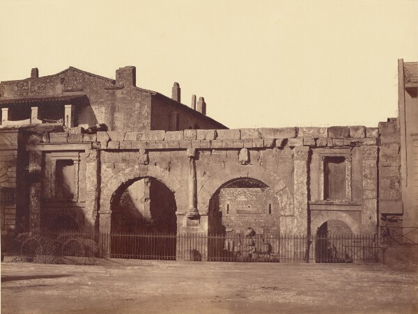 Édouard Baldus, [Porte d'Auguste, Nîmes]