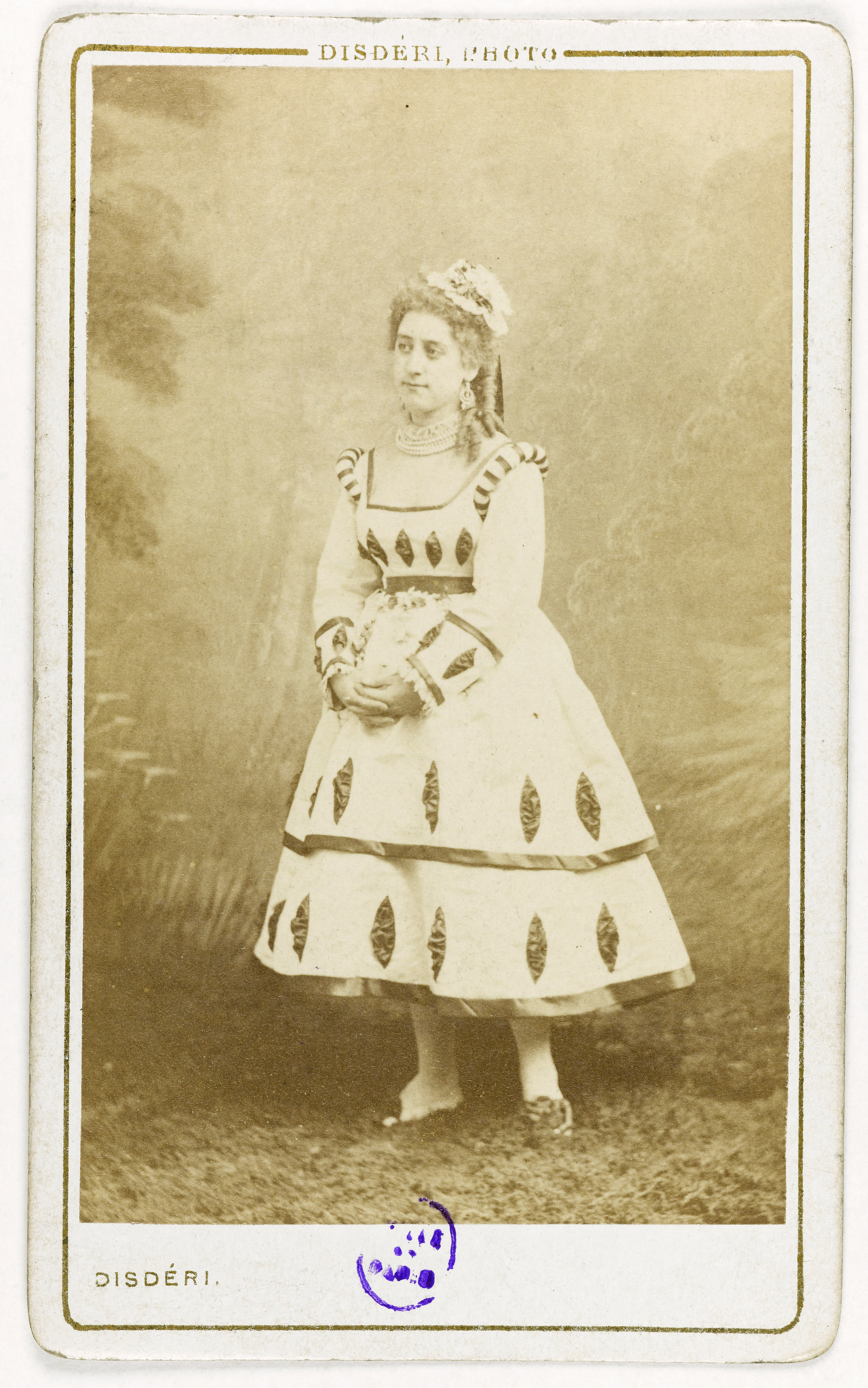 André-Adolphe-Eugène Disdéri, Portrait de Théol Jeanne, (actrice)