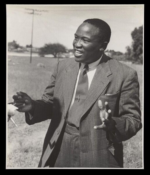 Hardy, Bert, Rights and Wrongs SERETSE KHAMA