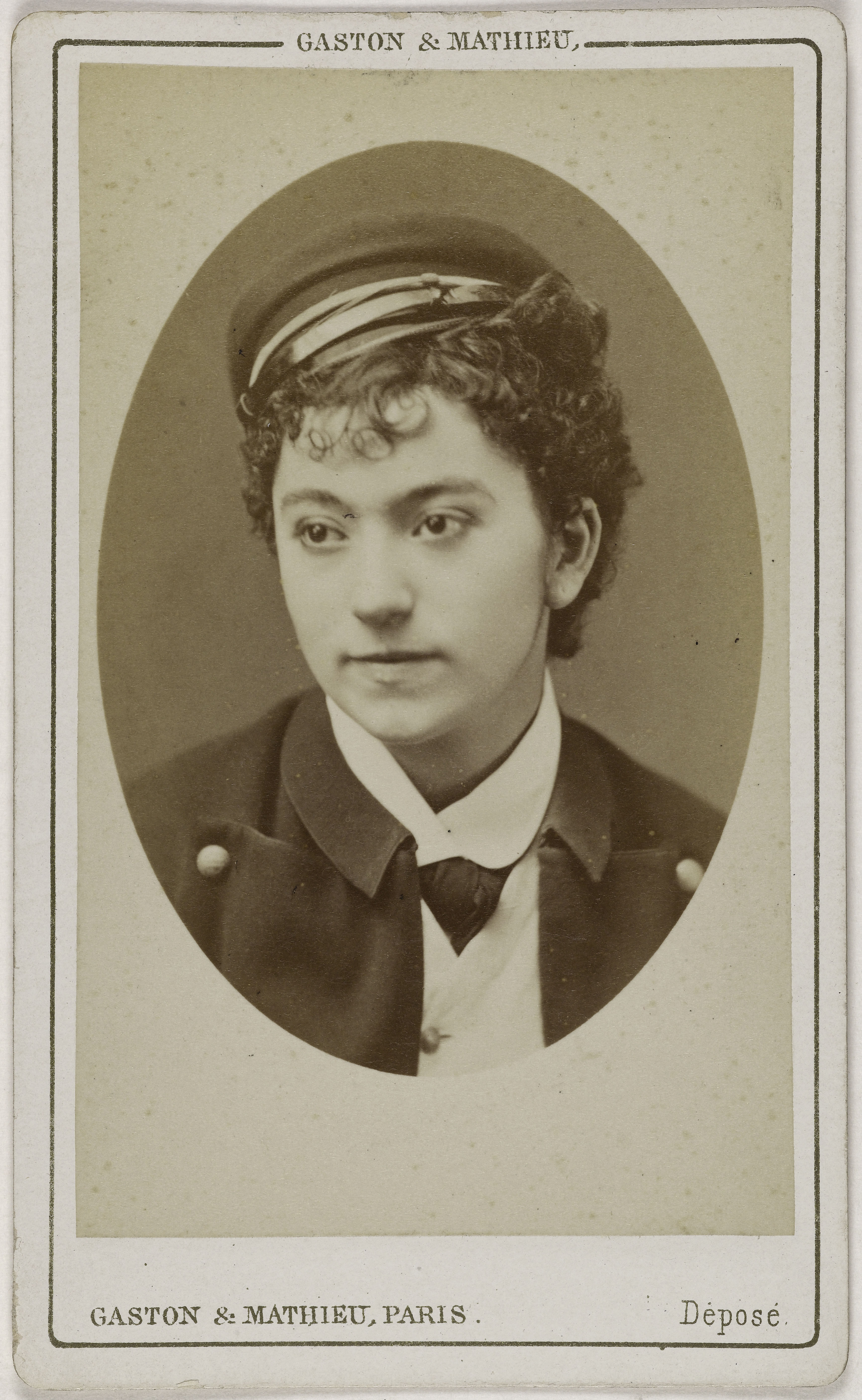 Gaston & Mathieu, Portrait de Marguerite Debreux (actrice)