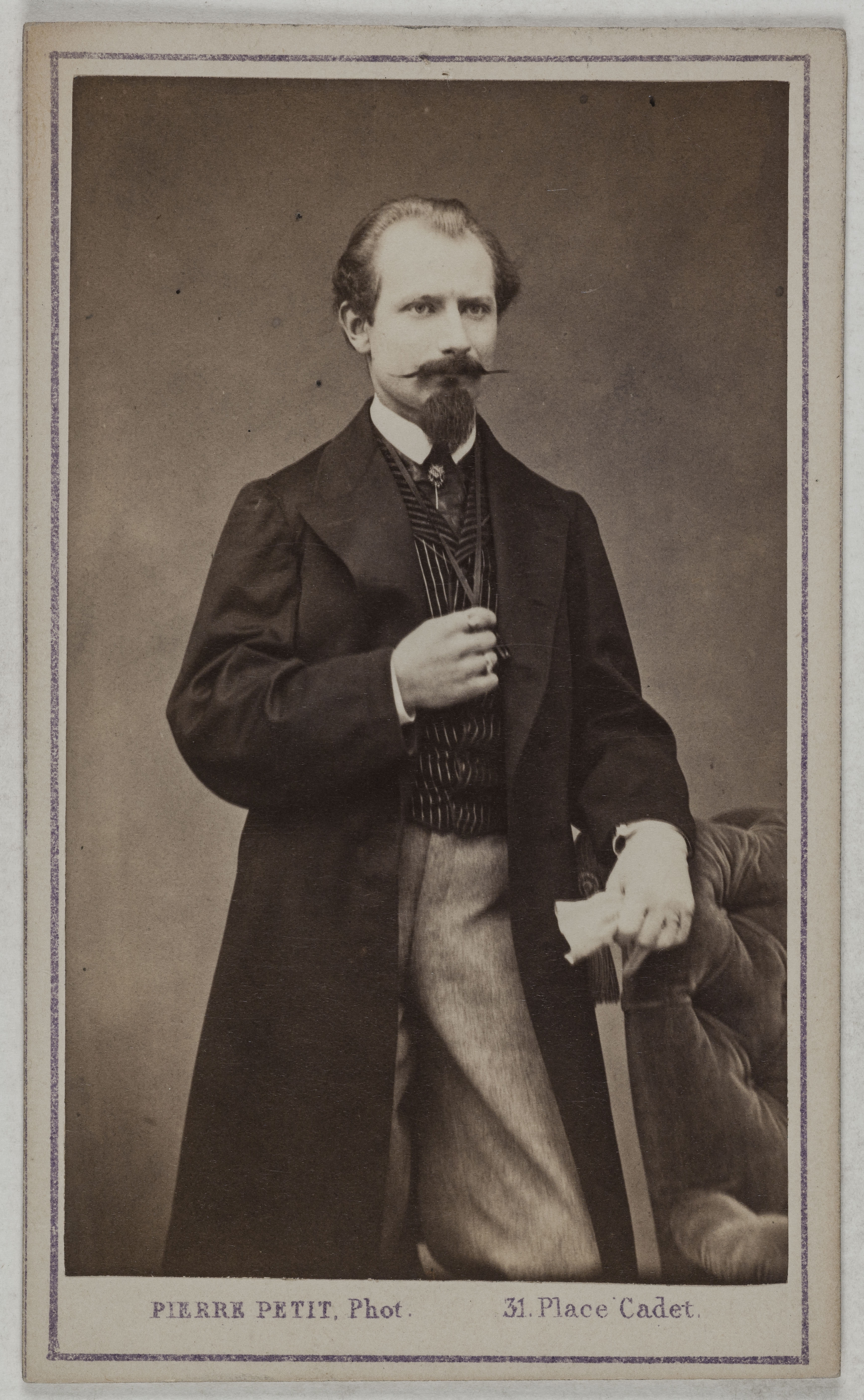 Pierre Petit, Portrait de Jaroslaw Dombrowski (1836-1871), ancien officier polonais réfugié à Paris en 1865. Il devient général de la Commune de Paris, et commande l'aile droite des fédérés.