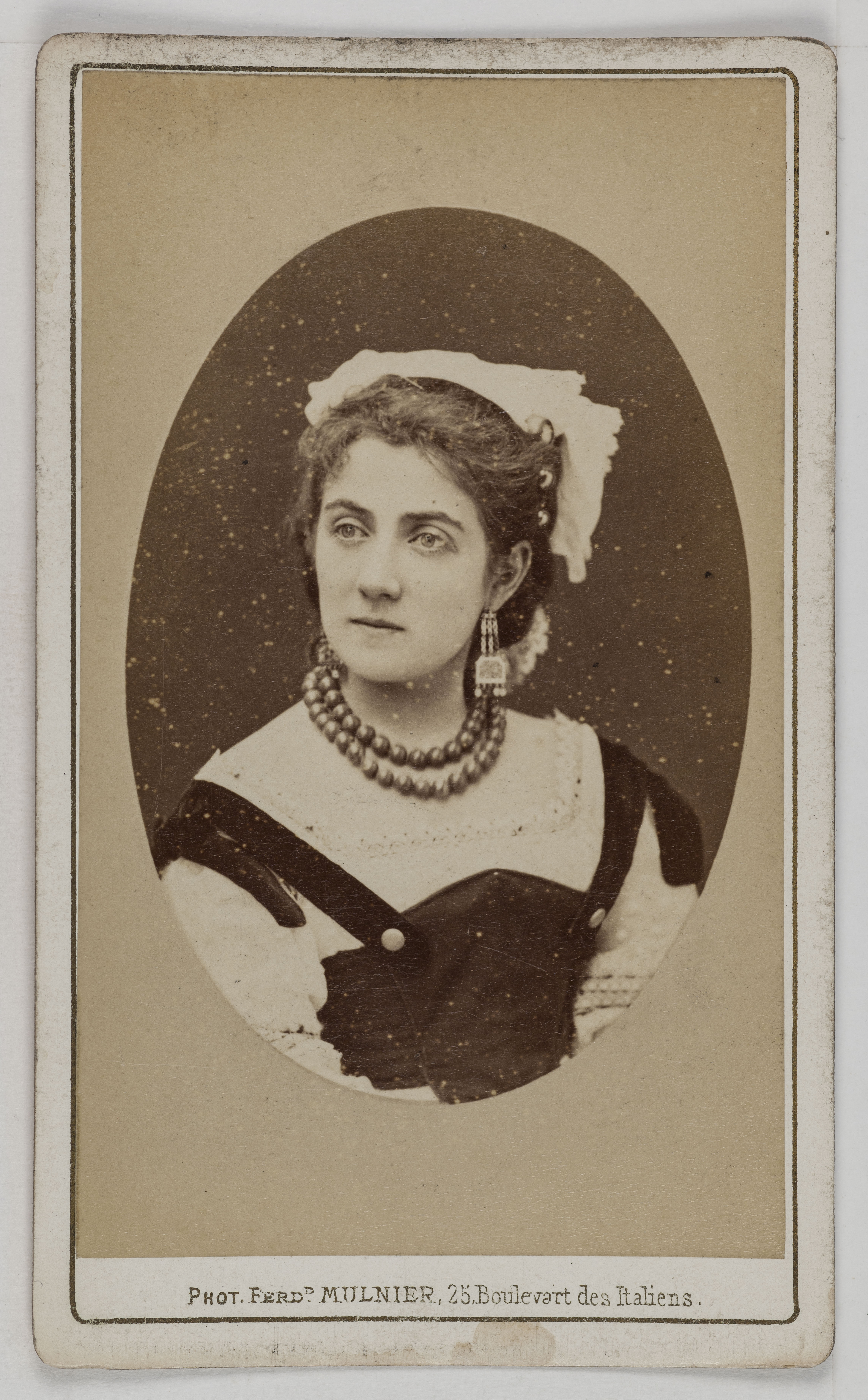 Ferdinand Mulnier, Portrait d'Orphise Vial, actrice au Théâtre de Cluny en 1873 et au Théâtre de la Porte Saint Martin.