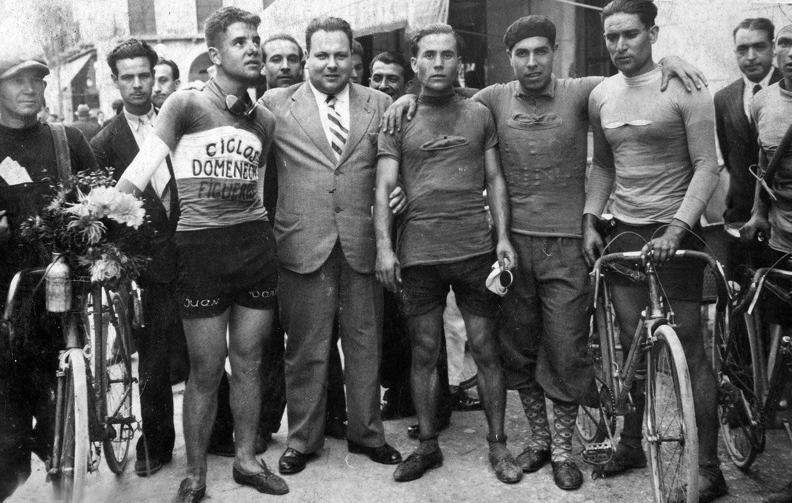 Desconegut, [Cycling Race in Banyoles]