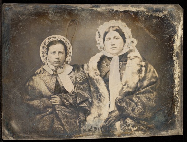 Unknown, [Portrait of Two Seated Women in Bonnets]
