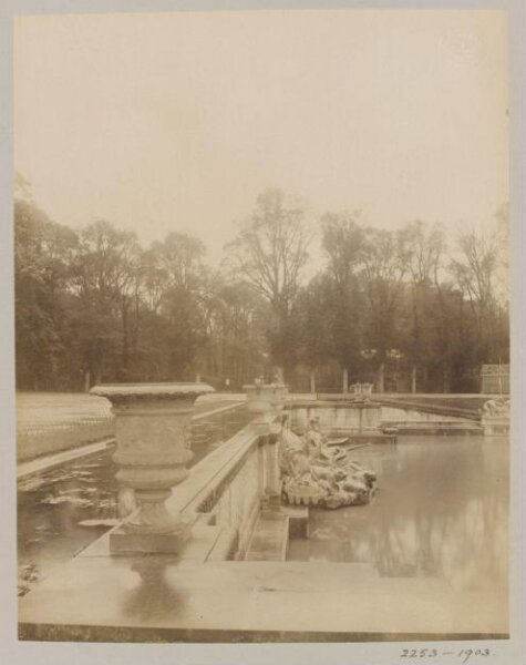 Atget, Jean-Eugène-Auguste, Basin de Neptune, Versailles, France