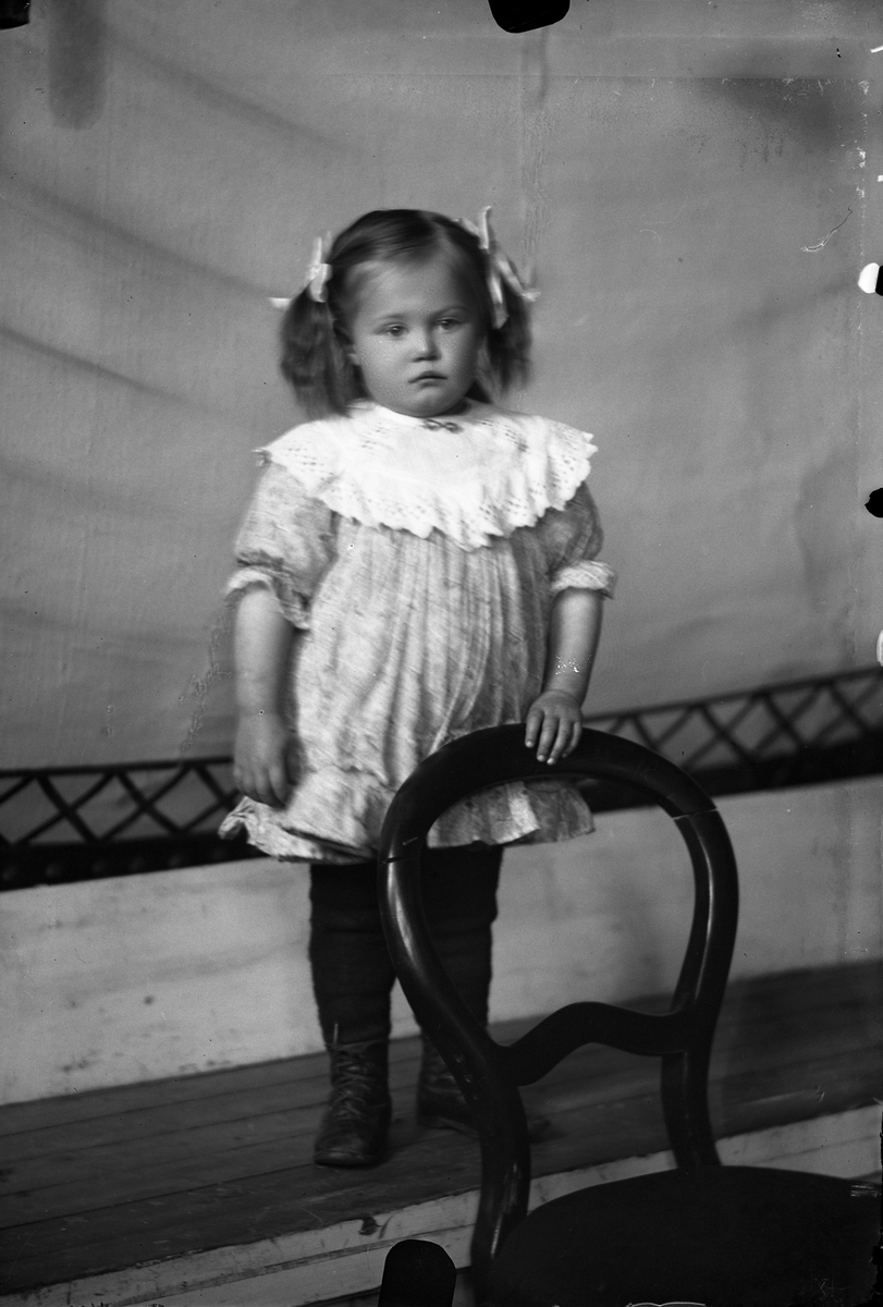 Oscar Holte, portrett, person, klær,