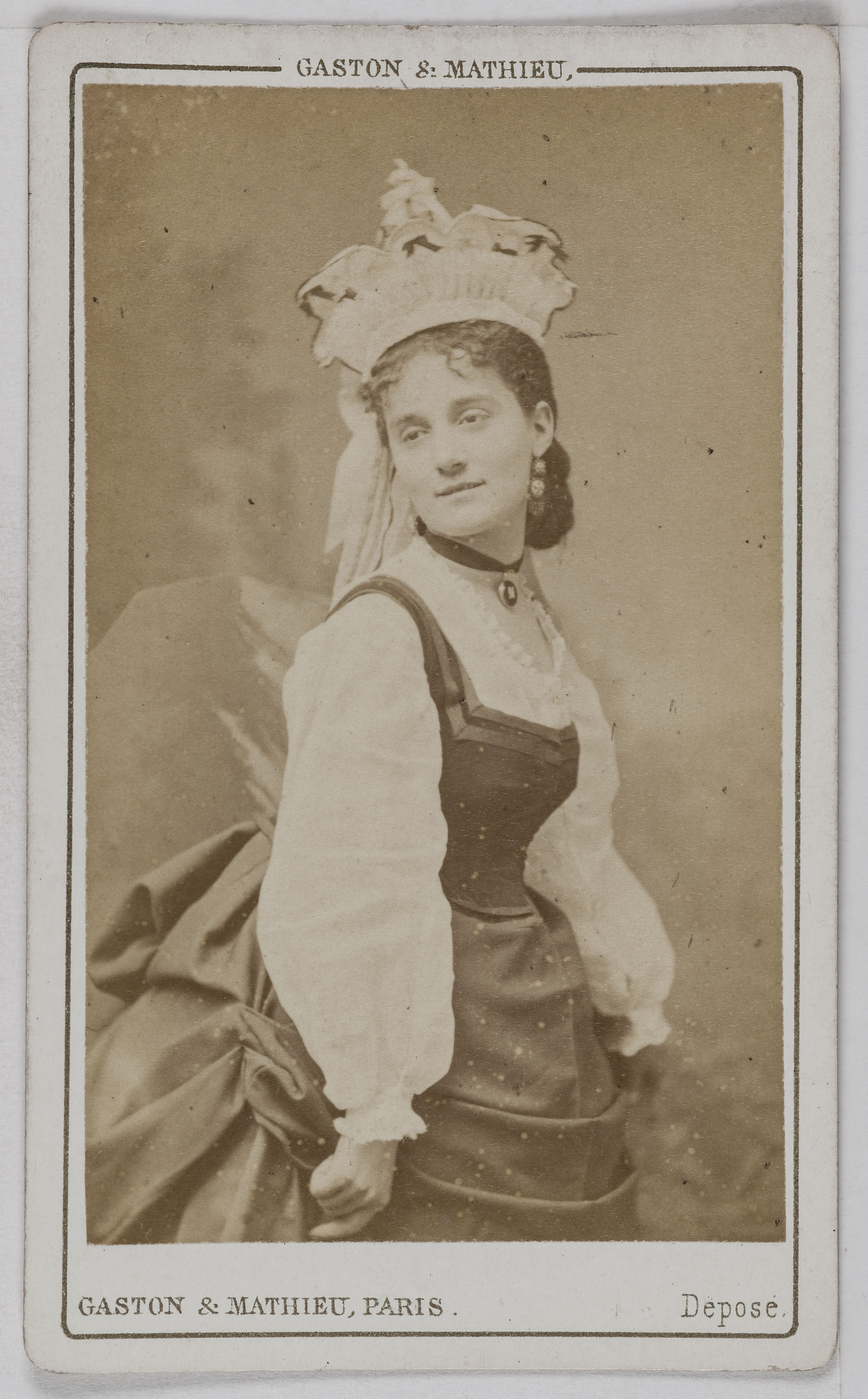 Gaston & Mathieu, Portrait de Maria, (actrice)