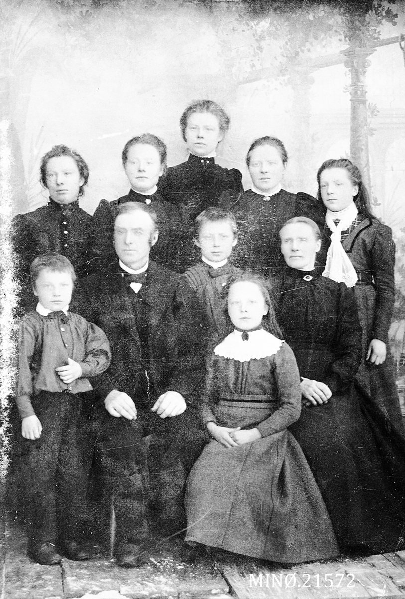 Henrik Augustinsson Stinessen, Famliebilde
