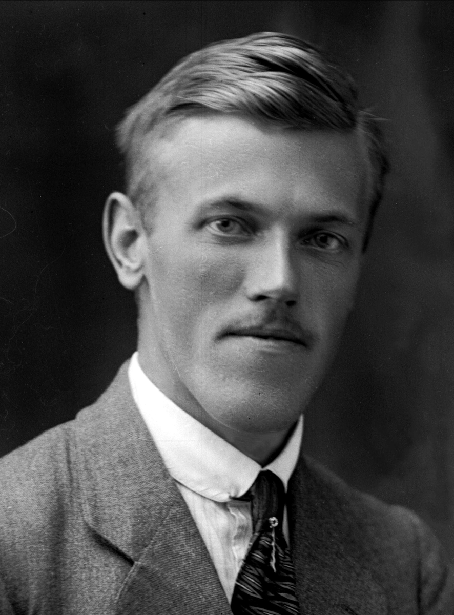 Gustav Borgen, NFB.07875