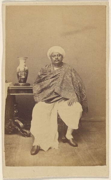 Unknown, [Unidentified Hindu man in turban, seated]