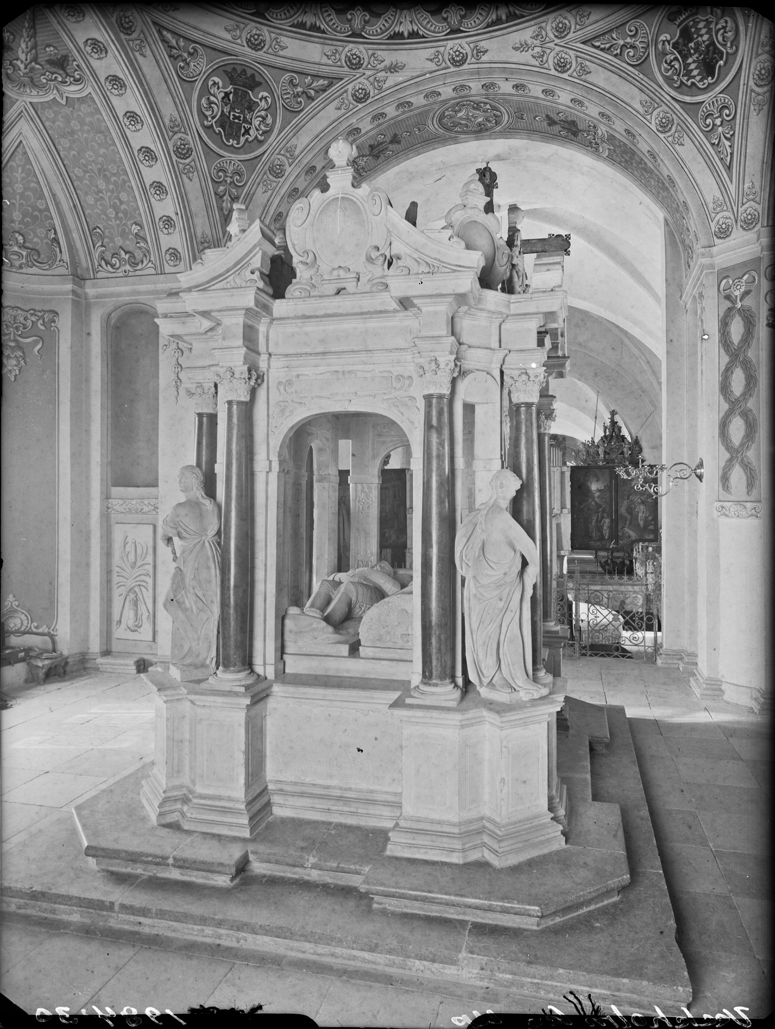Iwar Anderson, Veckholms kyrka