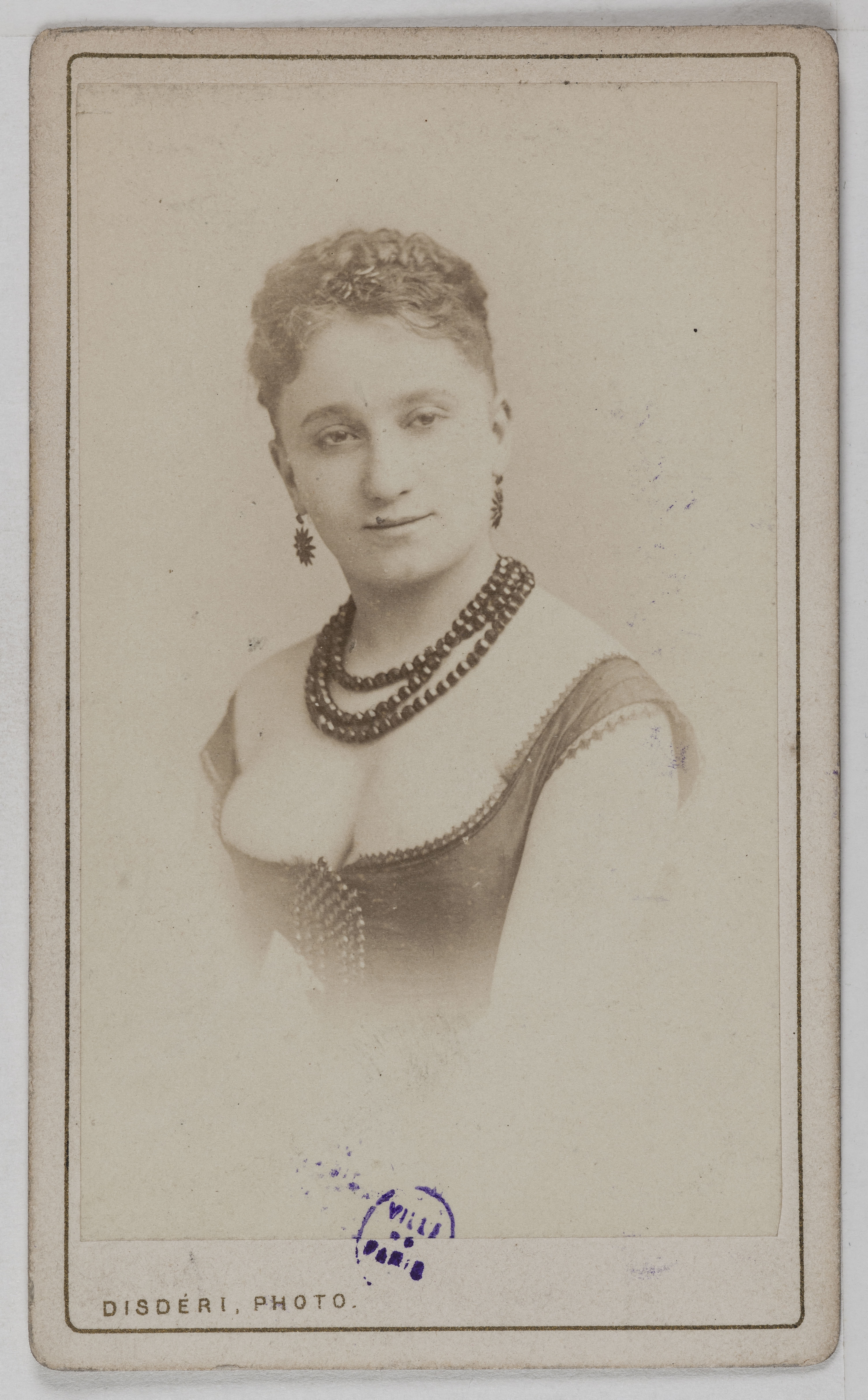 André-Adolphe-Eugène Disdéri, Portrait de Magne, (actrice)
