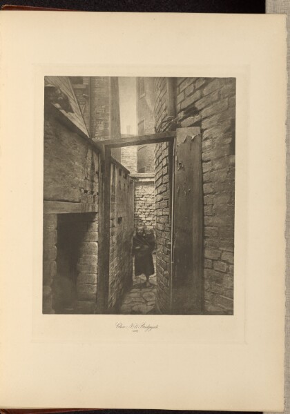 Thomas Annan, Close No. 11 Bridgegate