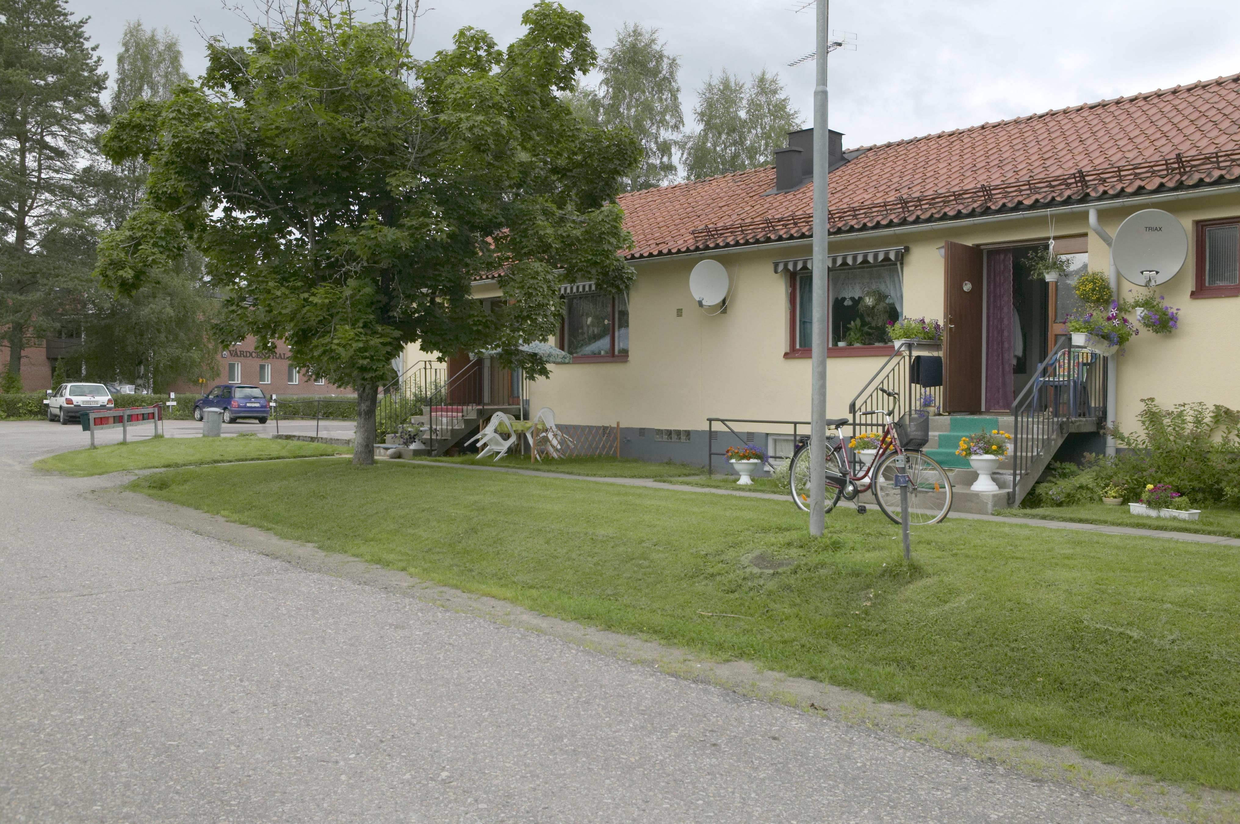 Bengt A Lundberg, Likenäs