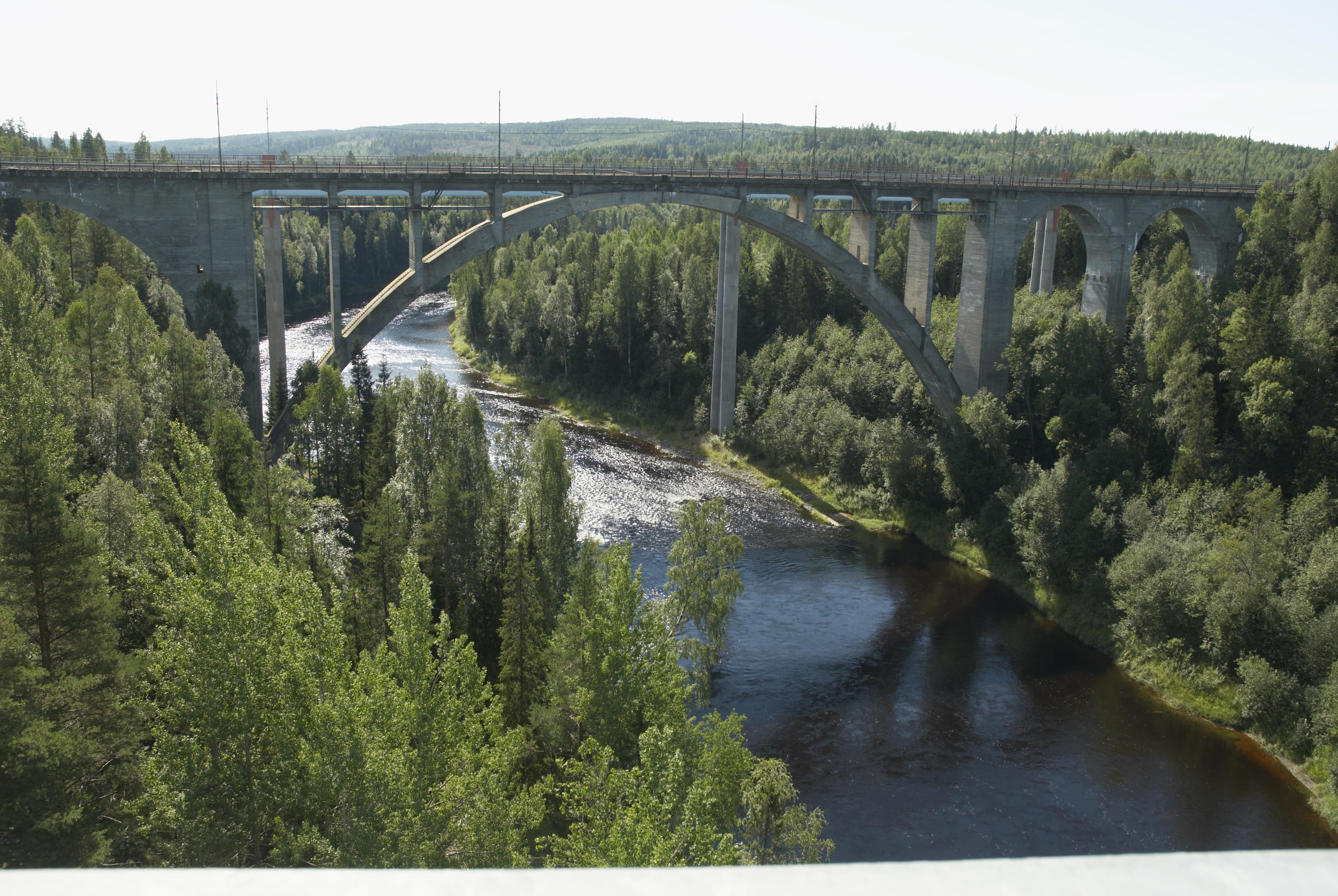 Bengt A Lundberg, Tallbergsbron