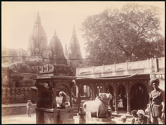 Unknown, [Temple of the Golden Cow, Benares]