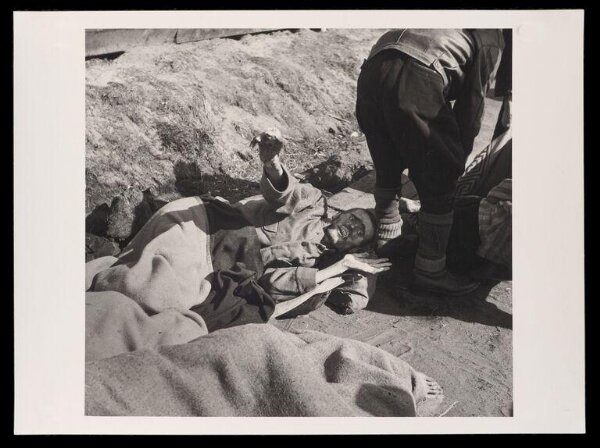 Hardy, Bert, Belsen & German soldiers