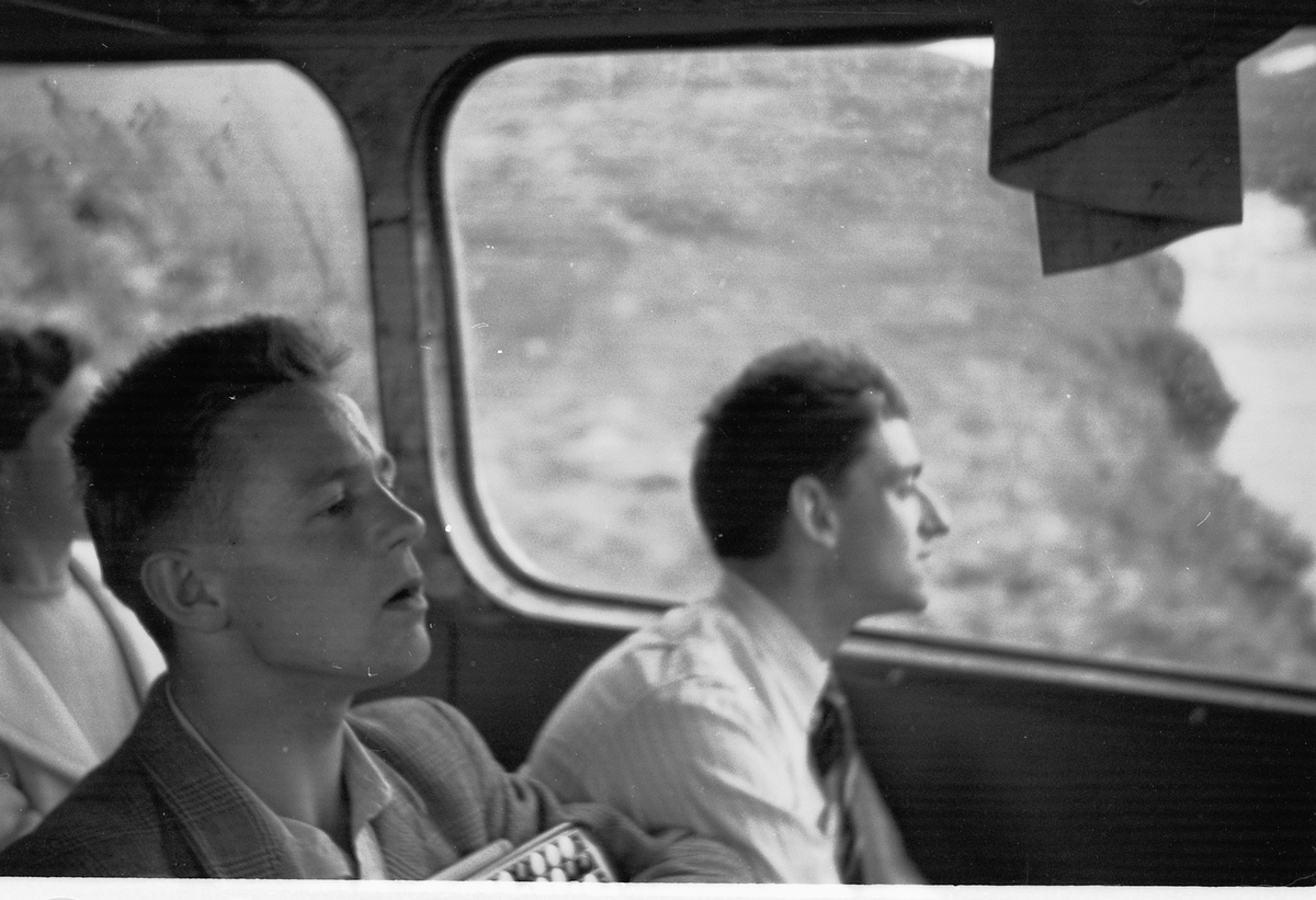 Håkon Prestkværn, D-2968, BUSSTUR FRA MOELV.