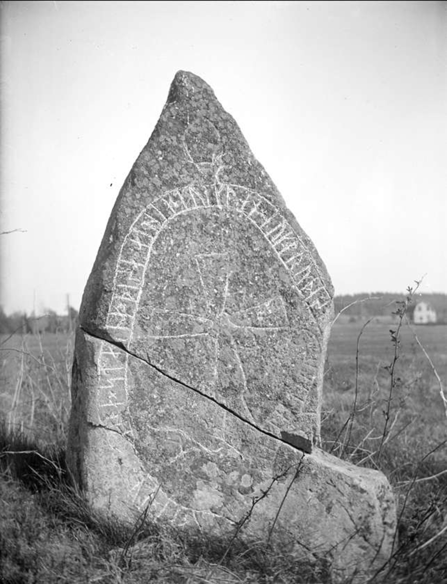 August Fredrik Schagerström, Runsten in Täby parish, Uppland May 1917