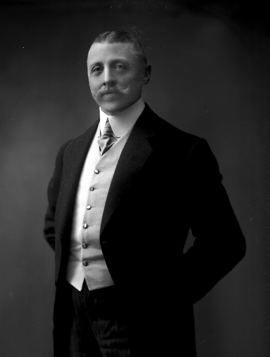 Gustav Borgen, NFB.04370