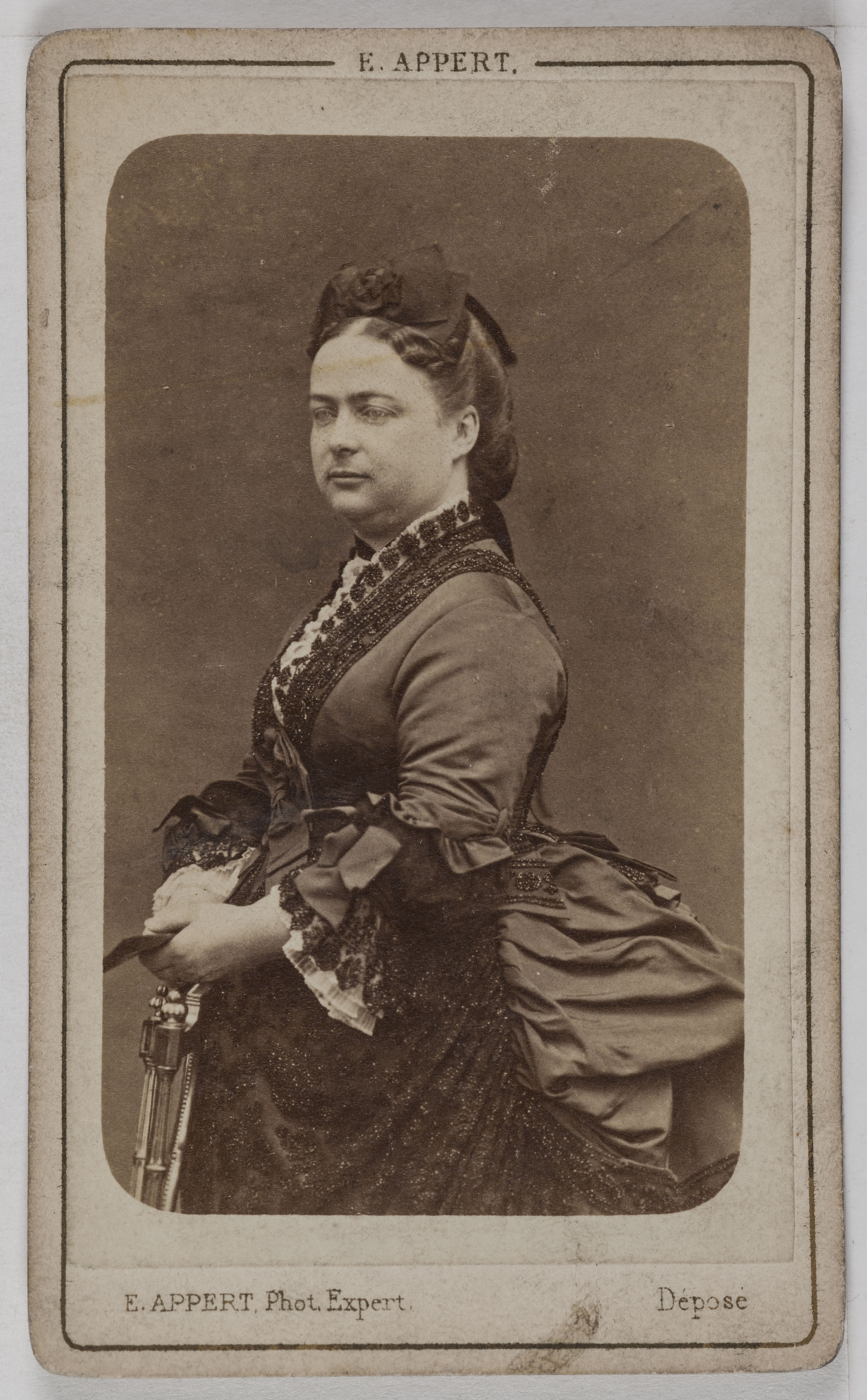 Ernest Charles Appert, Portrait de la Maréchale de Mac-Mahon, (1844-1900), (née Sophie de la Croix de Castries)