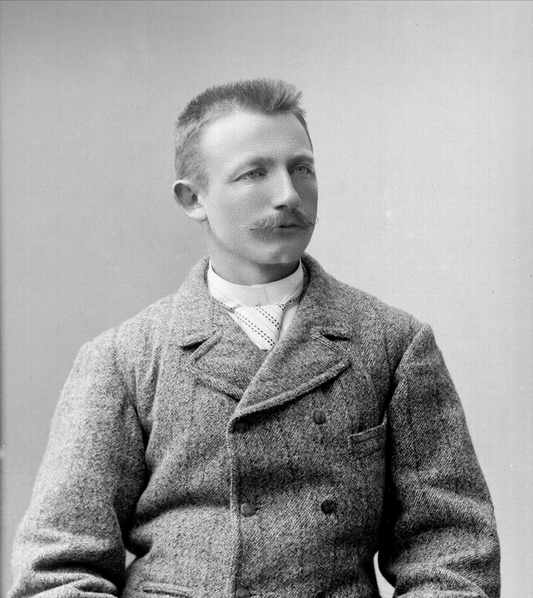 Gustav Borgen, NFB.30082