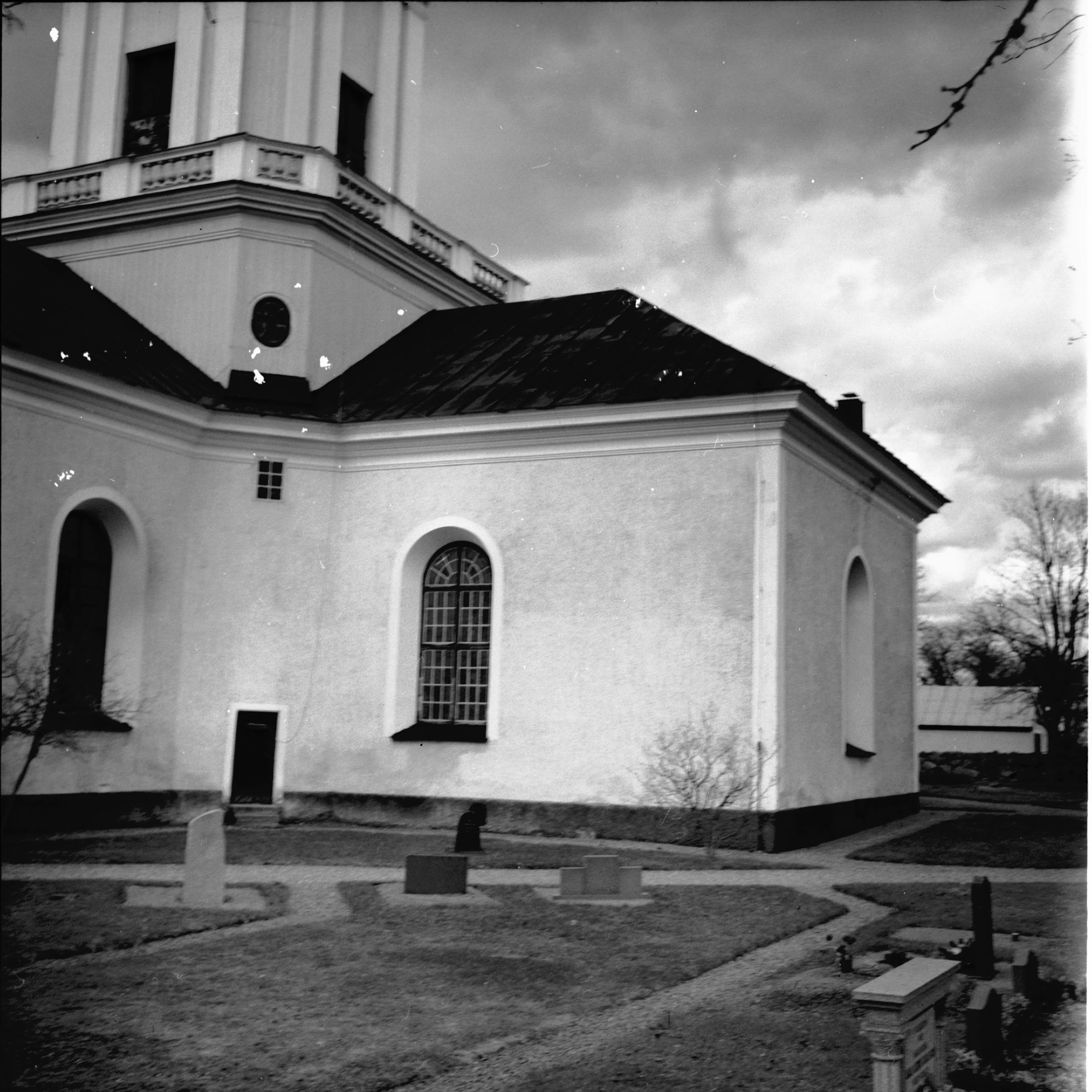 Nils Lagergren, Fasterna kyrka