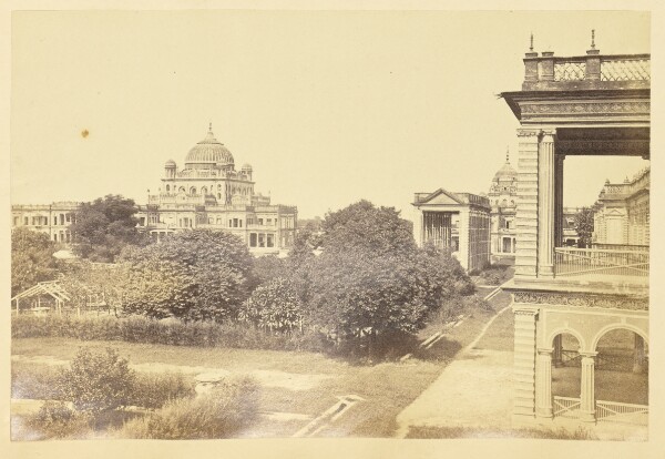 Unknown, [The Kaiserbagh, Looking toward the Mausoleum of Saadat Ali Khan, Lucknow]