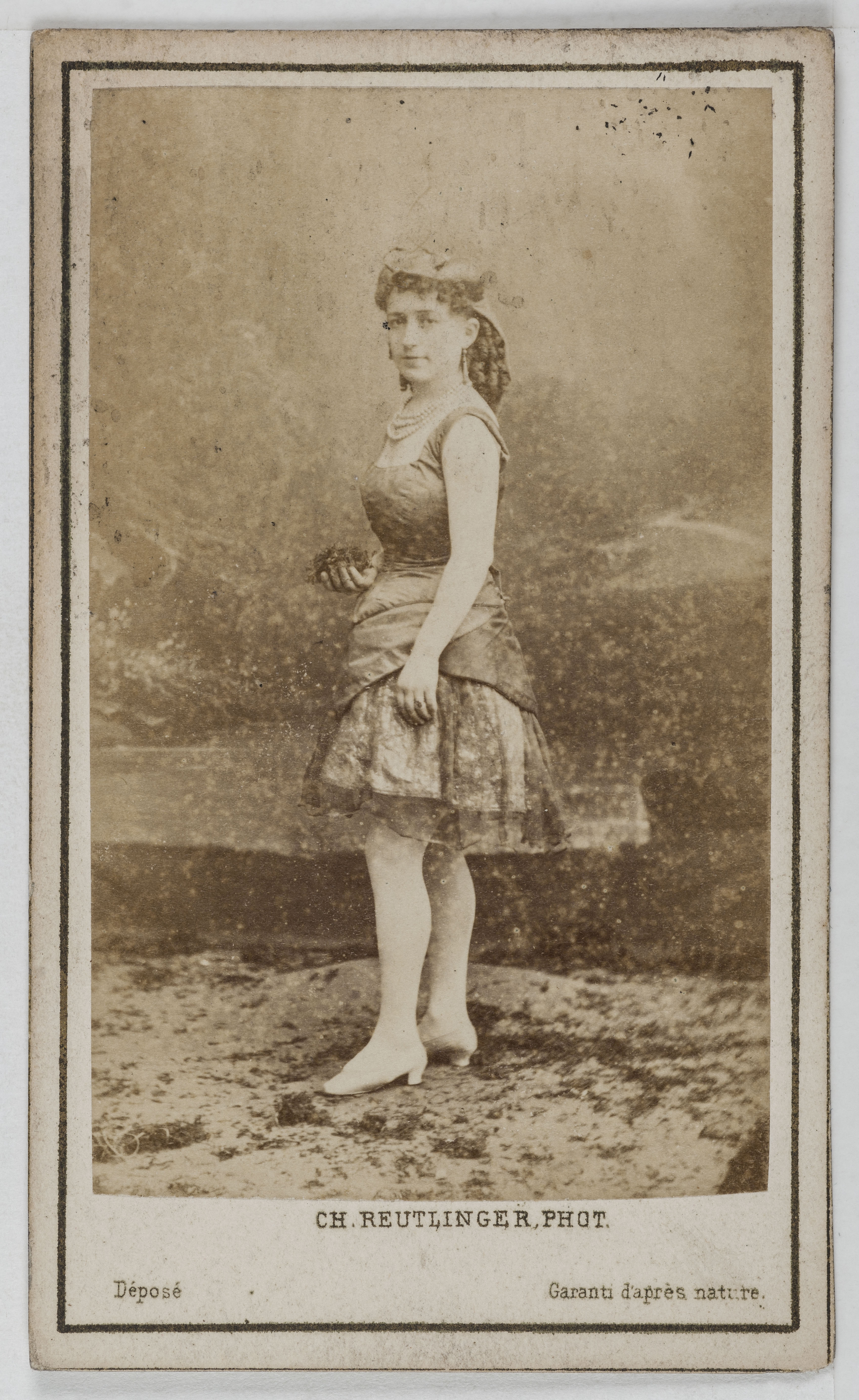 Charles Reutlinger, Portrait de Joséphine Panseron (-1890), actrice de théâtre entre 1868 et 1888.