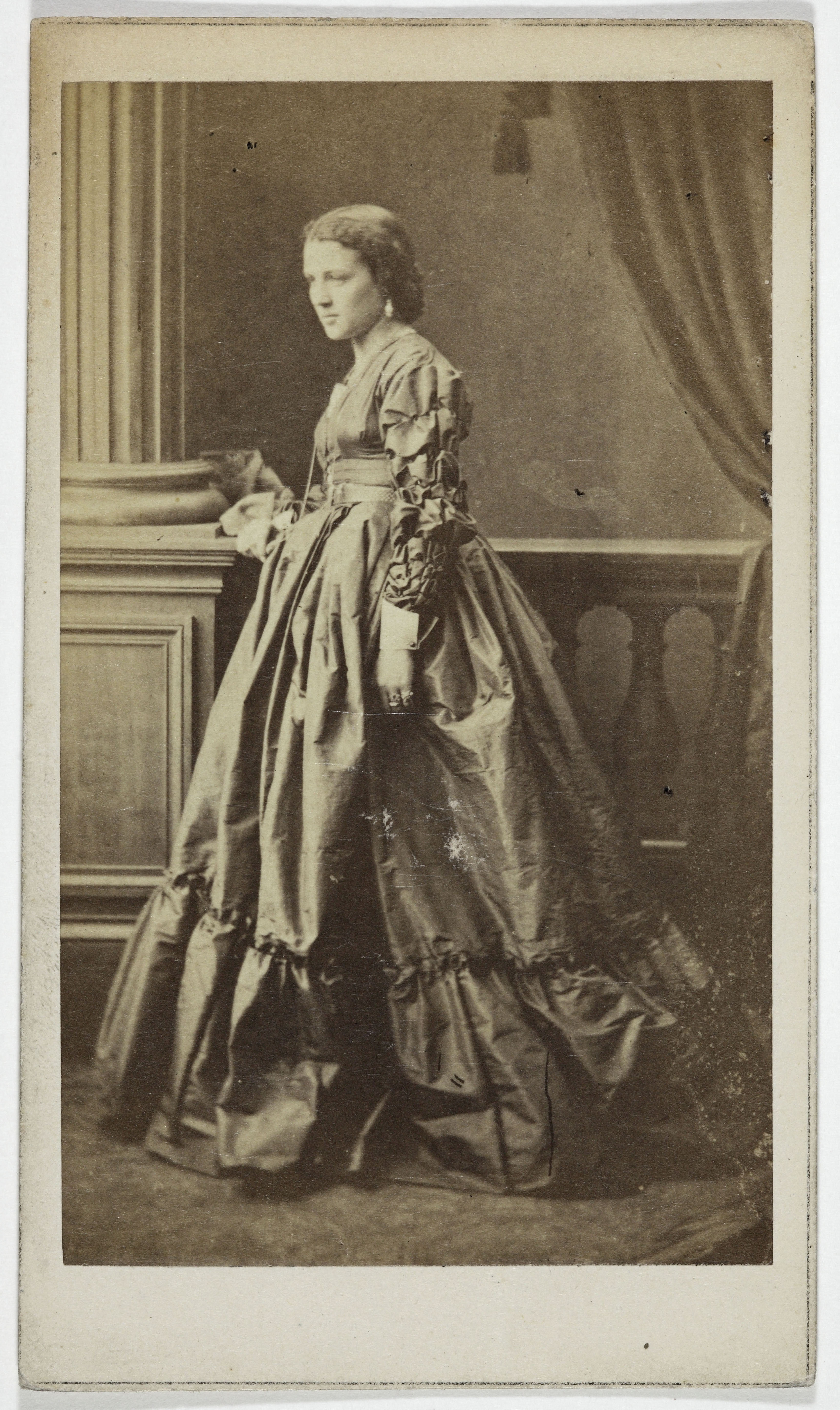 Anonyme, Portrait d'Aimée, La rieuse, (Casino)