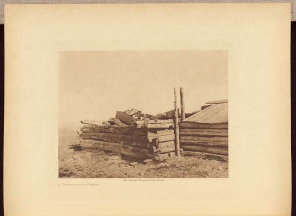Edward S. Curtis, A Grave-house - Piegan