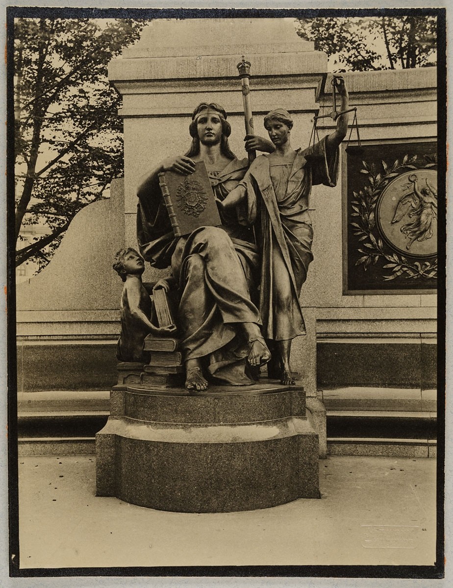 Johann Hinrich W. Hamann, Allegorie der neuen einheitlichen Reichsgesetze des Hamburger Kaiser-Wilhelm-I.-Denkmals