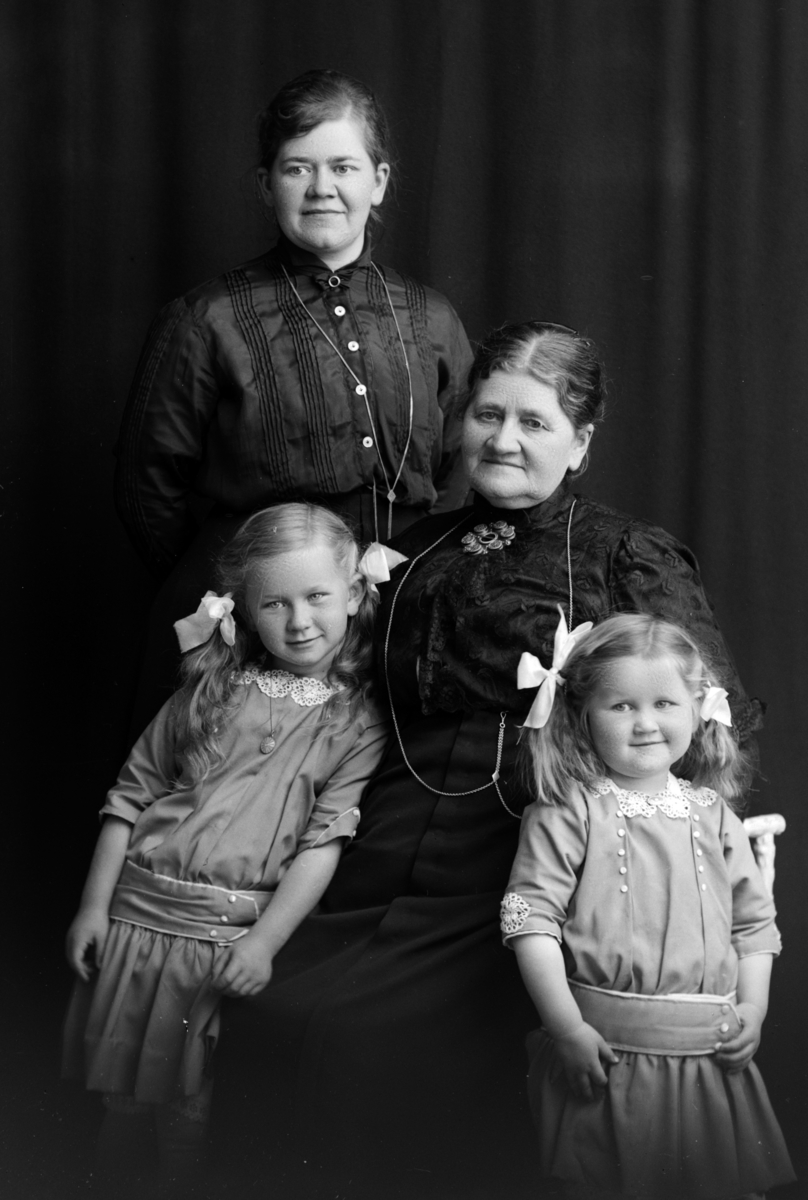 Christian Grundseth, BJØLSTAD FRU, TANGEN, GR:4, FAMILIE, 18288.
