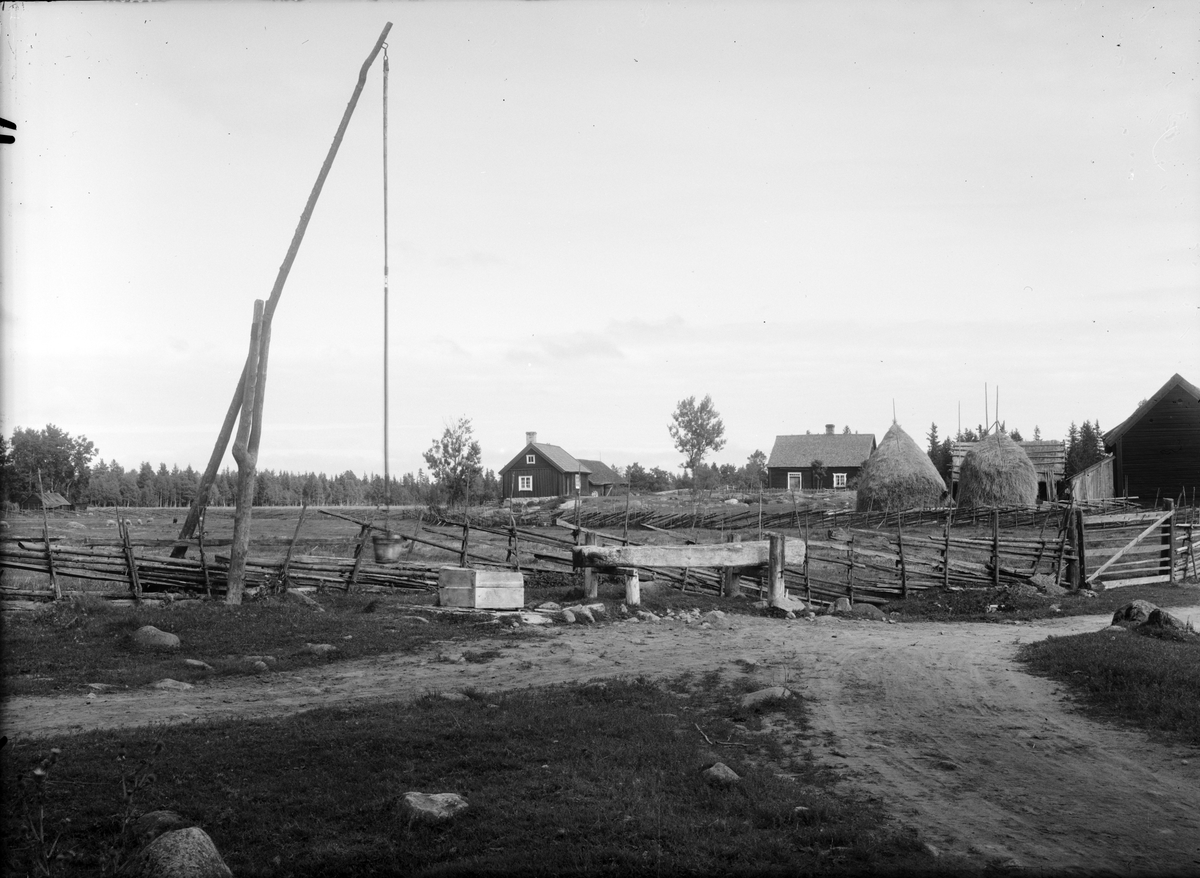 Paul Sandberg, Bymiljö, Barknåre, Hållnäs socken, Uppland 1935