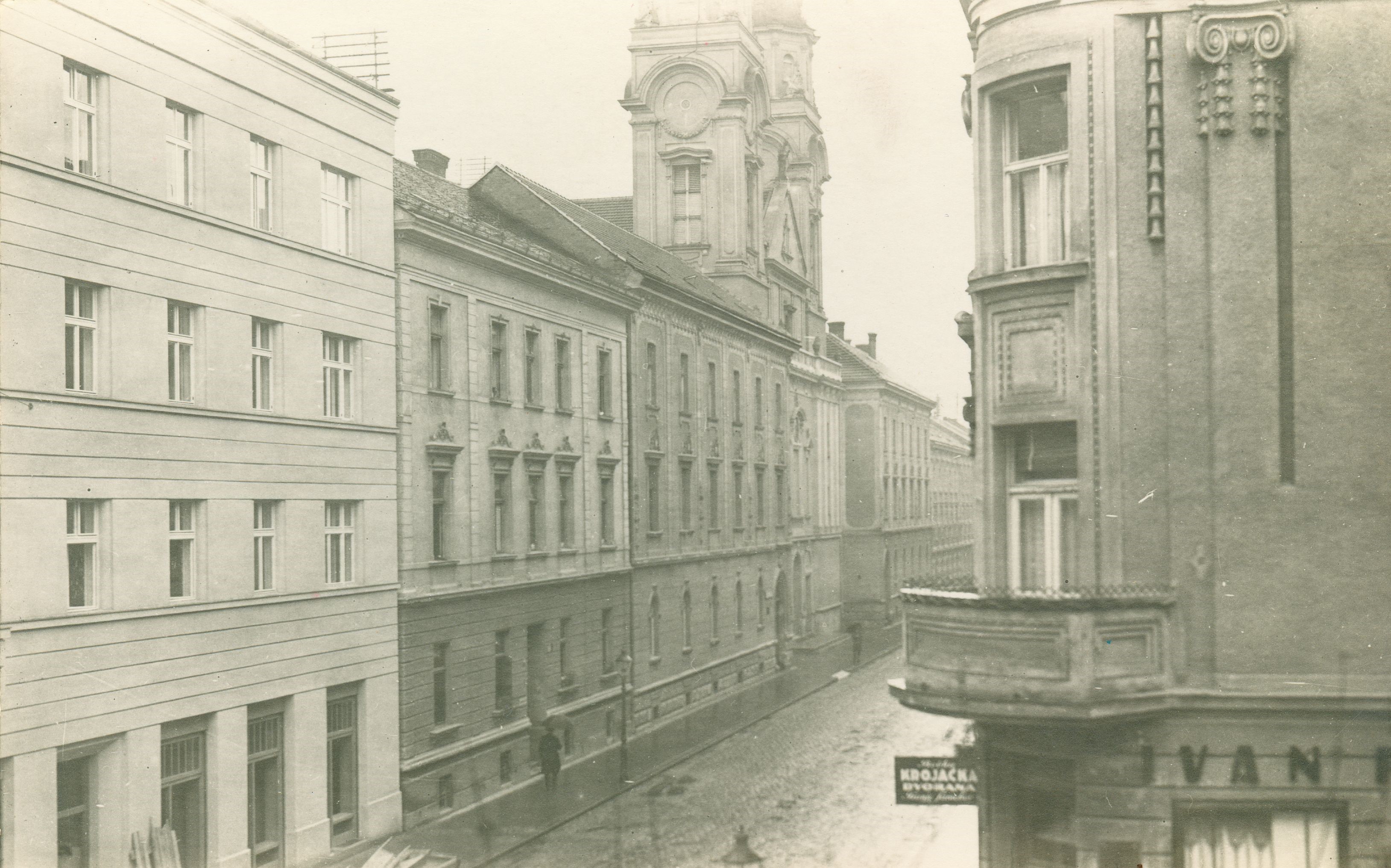 Vladimir Horvat, Zagreb (Palmotićeva ulica) - Crkva Srca Isusova sa samostanom reda Družbe Isusove