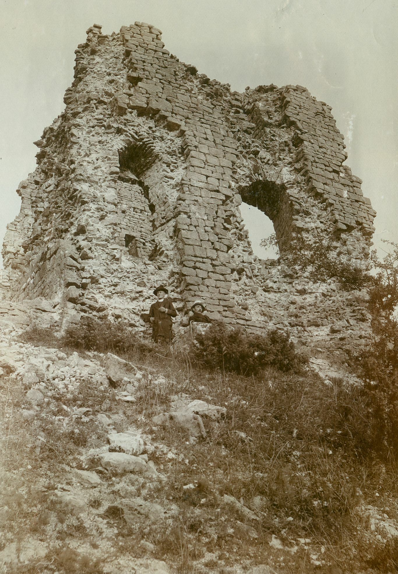 Emil Laszowski (?), Modruš - Grad Frankopana, detalj zida