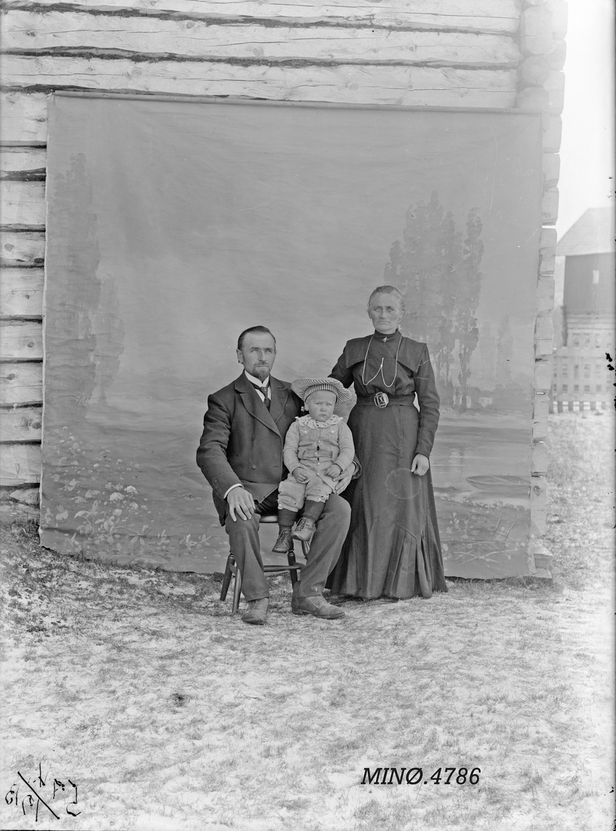 Peder J. Bredalslien, Liten familie