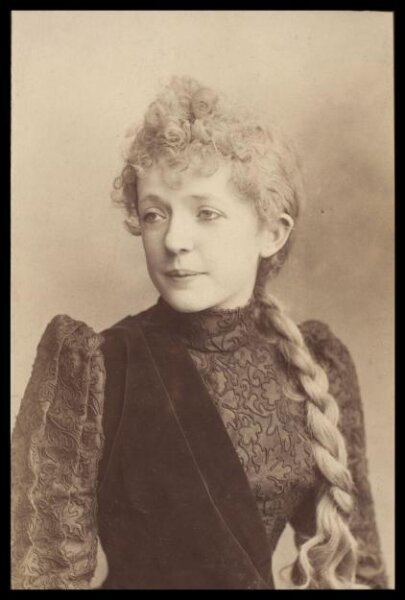 London Stereoscopic and Photographic Company, Guy Little Theatrical Photograph