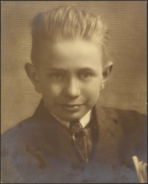Louis Fleckenstein, [Portrait of a Boy before Lined Screen]