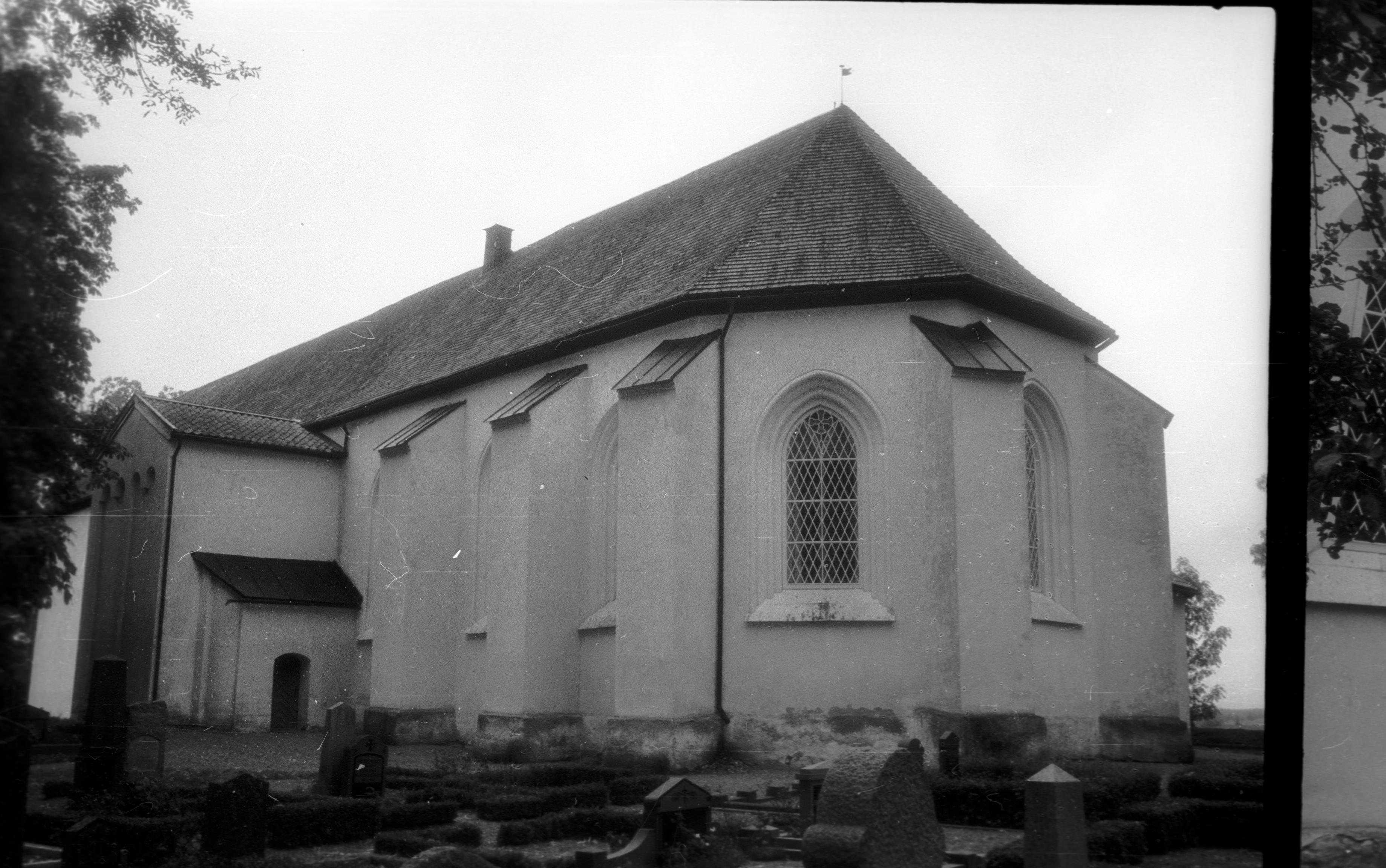 Berit Wallenberg, Askeby kyrka